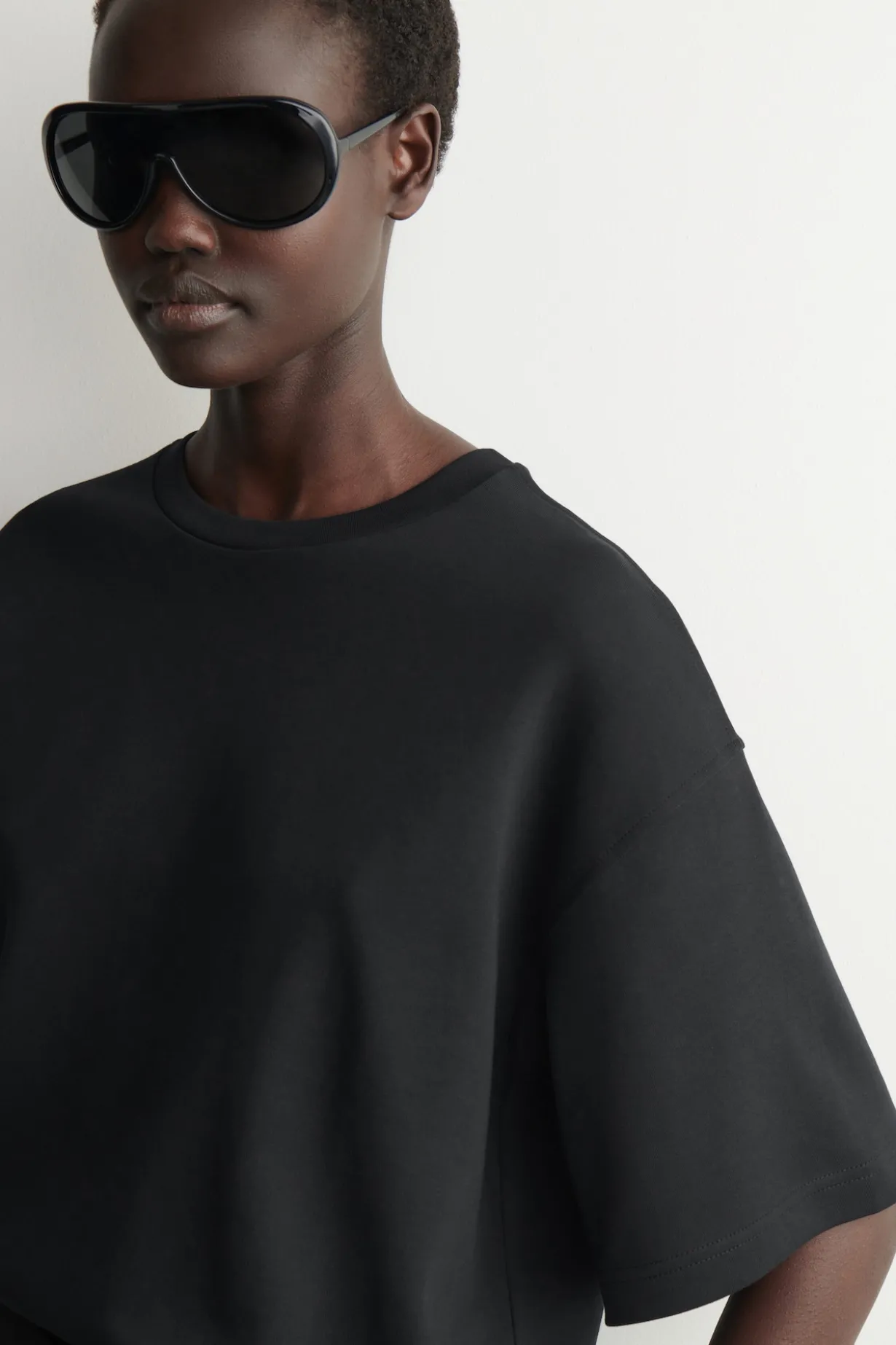 OVERSIZED T-SHIRT