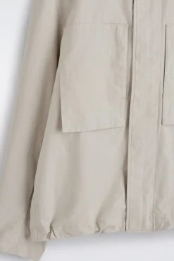 PACKABLE-HOOD WINDBREAKER JACKET