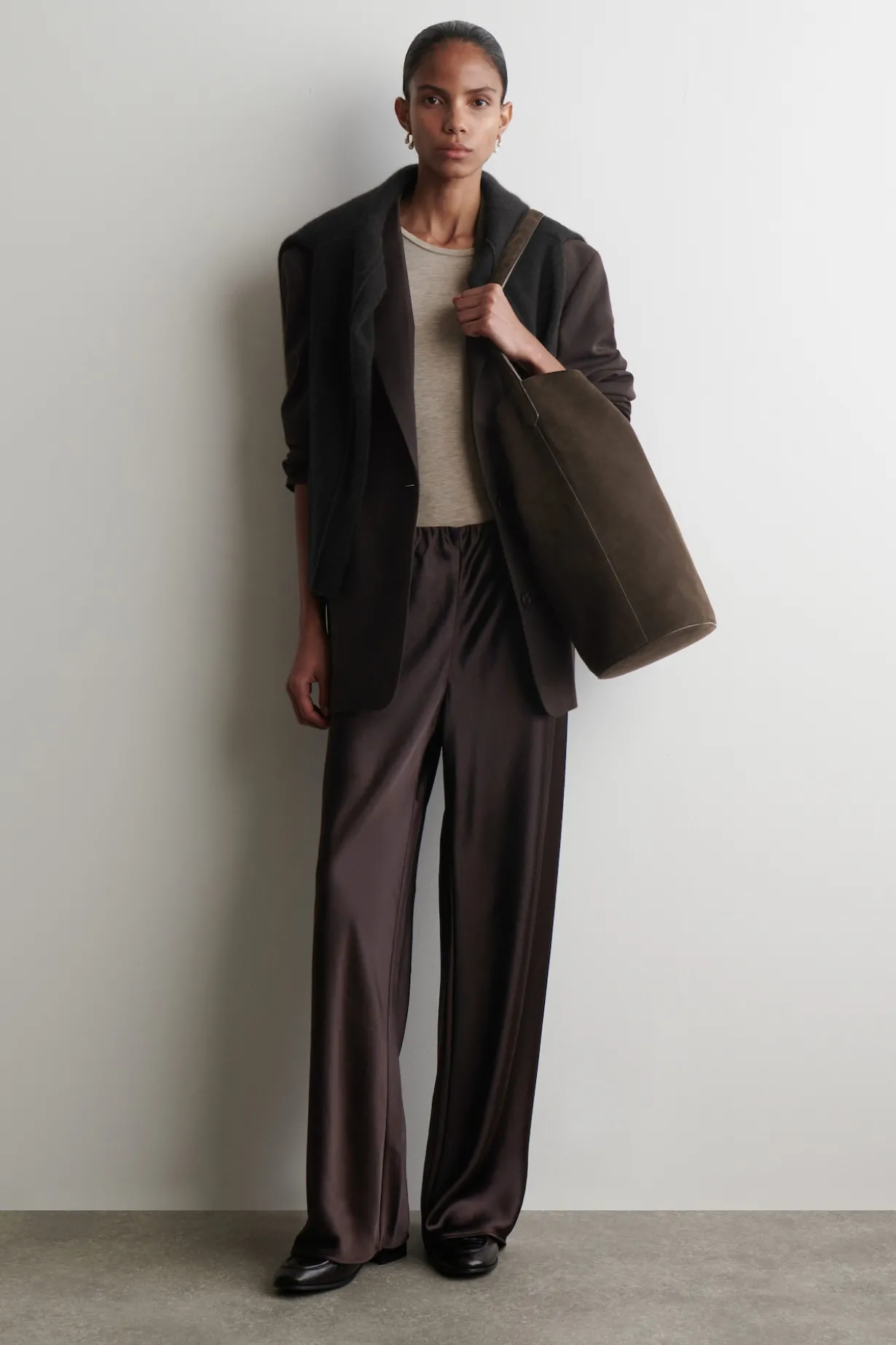 PARADIGM TOTE BAG - SUEDE
