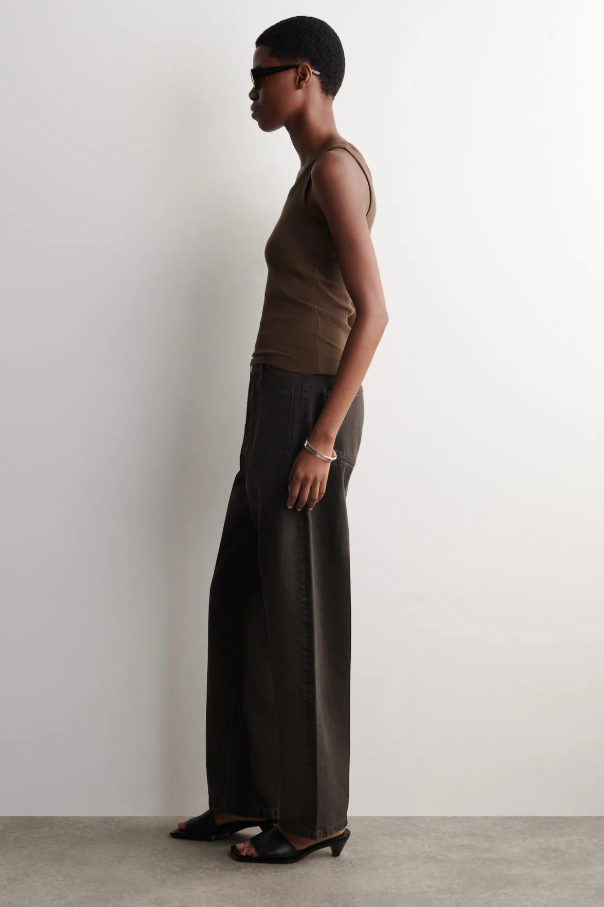 PATCH-POCKET STRAIGHT-LEG JEANS