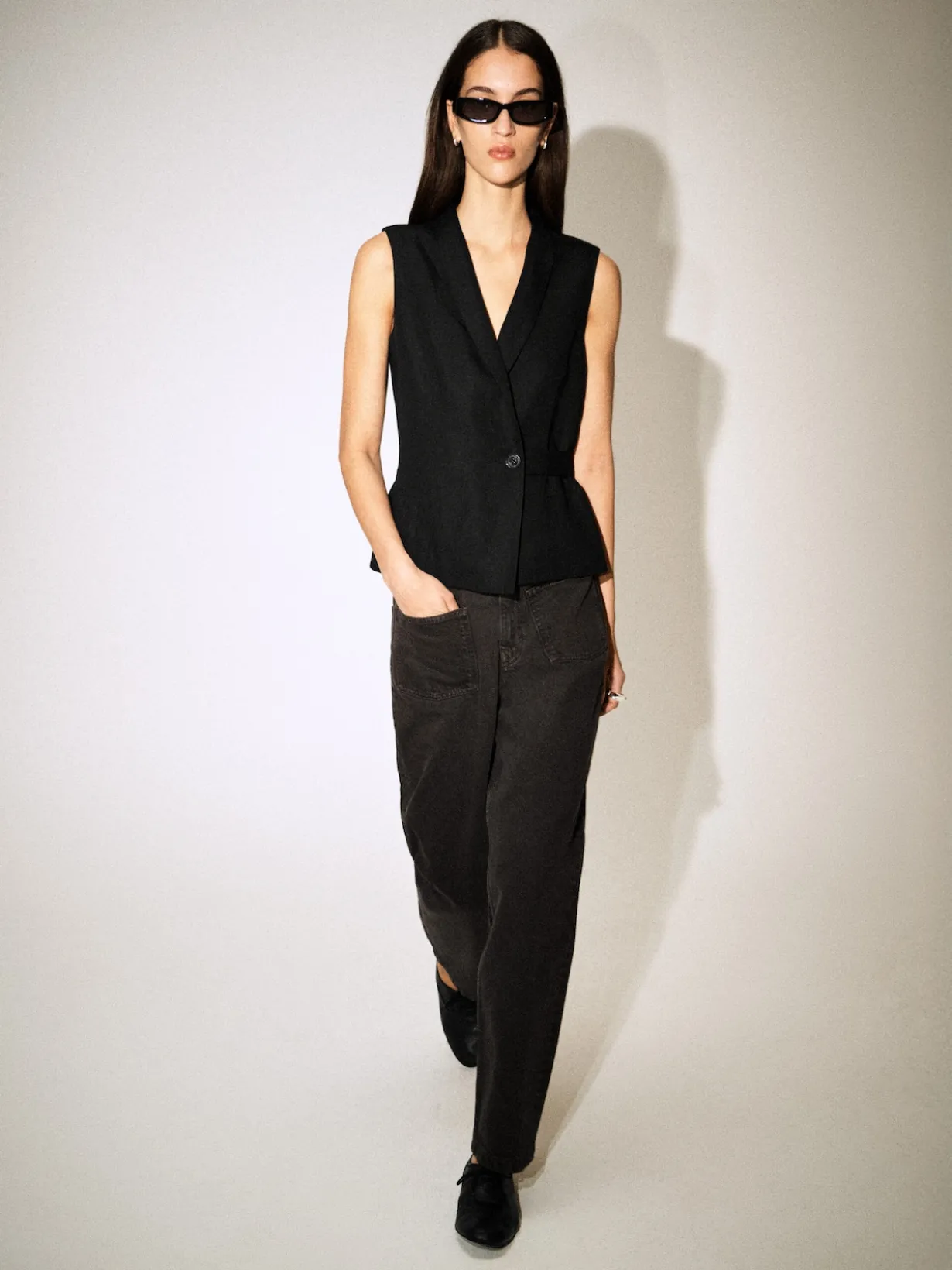 PATCH-POCKET STRAIGHT-LEG JEANS