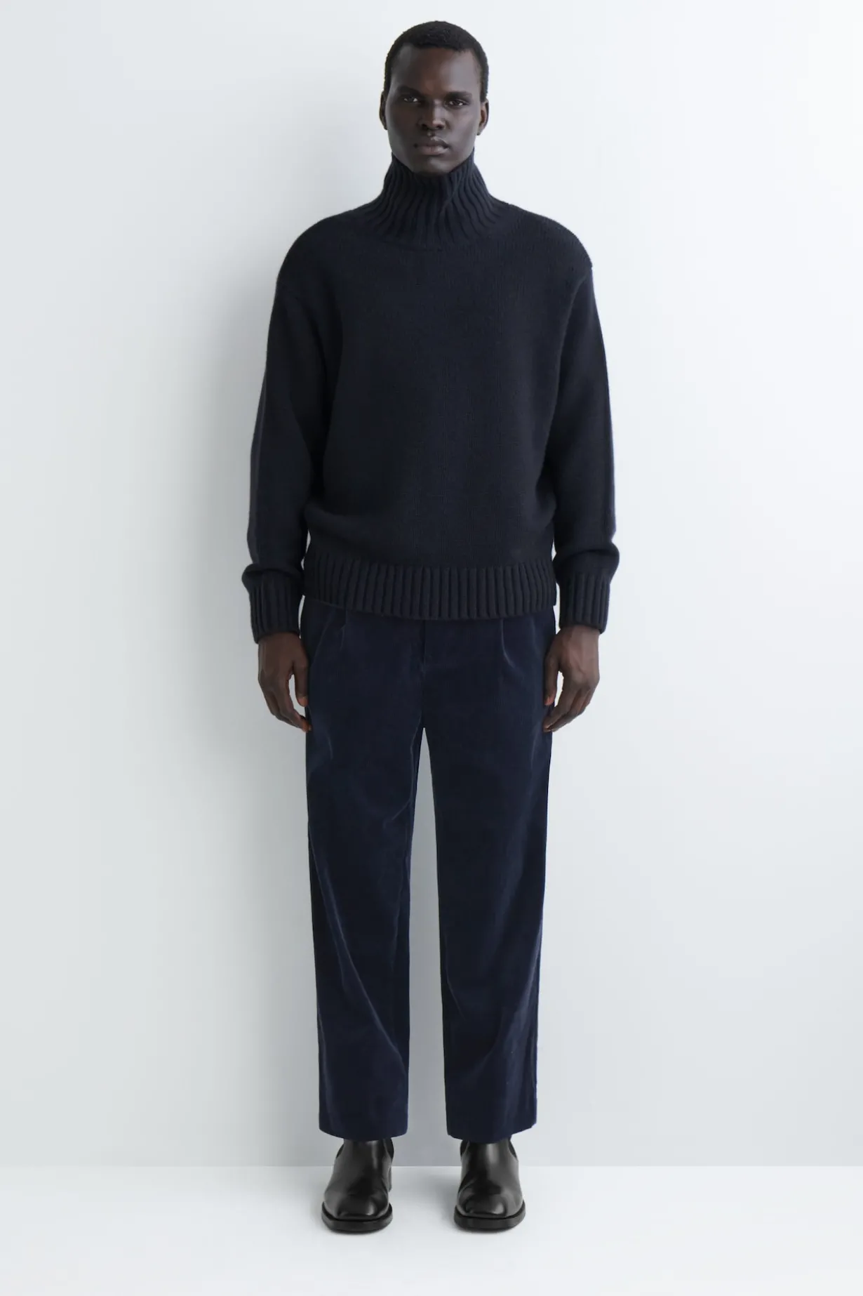 PLEATED CORDUROY RELAXED-FIT STRAIGHT-LEG PANTS
