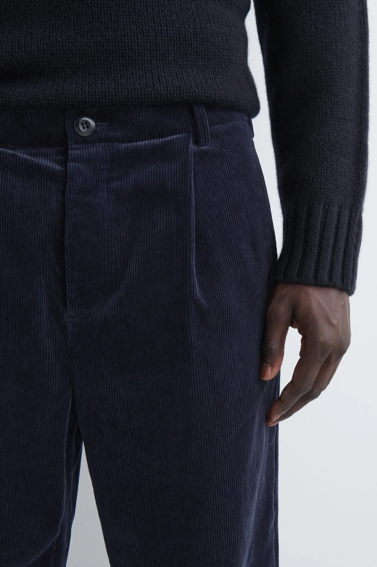 PLEATED CORDUROY RELAXED-FIT STRAIGHT-LEG PANTS