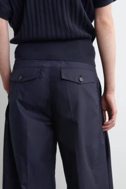 PLEATED COTTON BARREL-LEG TROUSERS