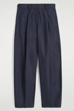 PLEATED COTTON BARREL-LEG TROUSERS