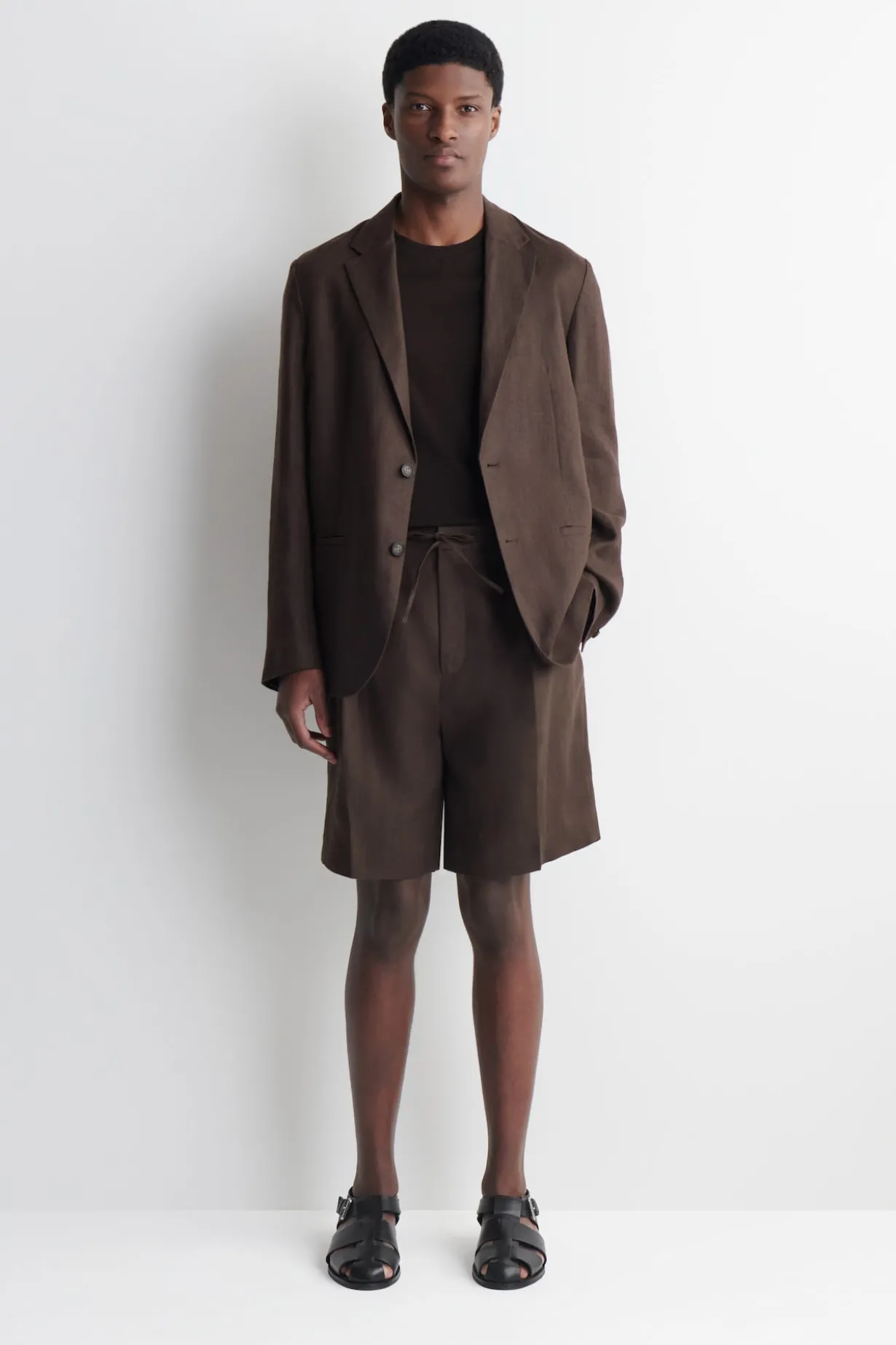 PLEATED LINEN DRAWSTRING SHORTS