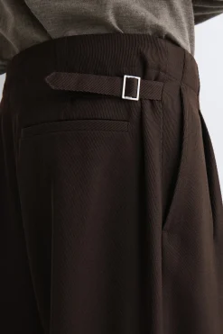 PLEATED RELAXED-FIT STRAIGHT-LEG TROUSERS