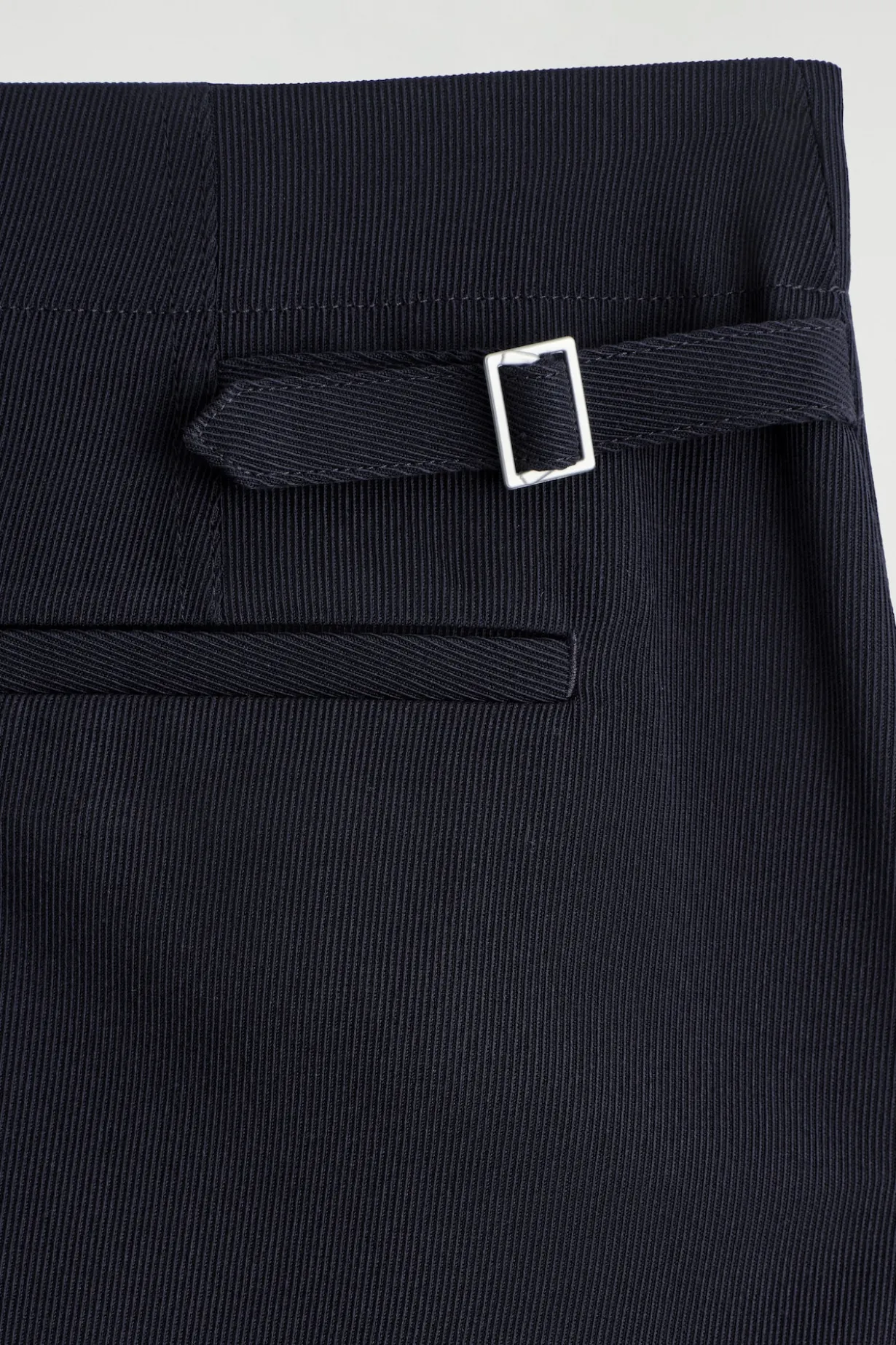 PLEATED RELAXED-FIT STRAIGHT-LEG TROUSERS