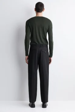 PLEATED RELAXED-FIT TAPERED PANTS