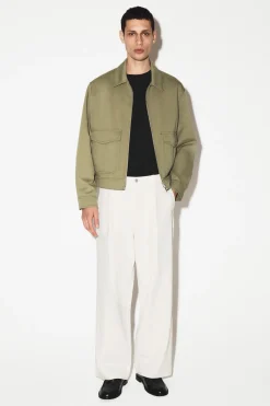 PLEATED WIDE-LEG DENIM PANTS