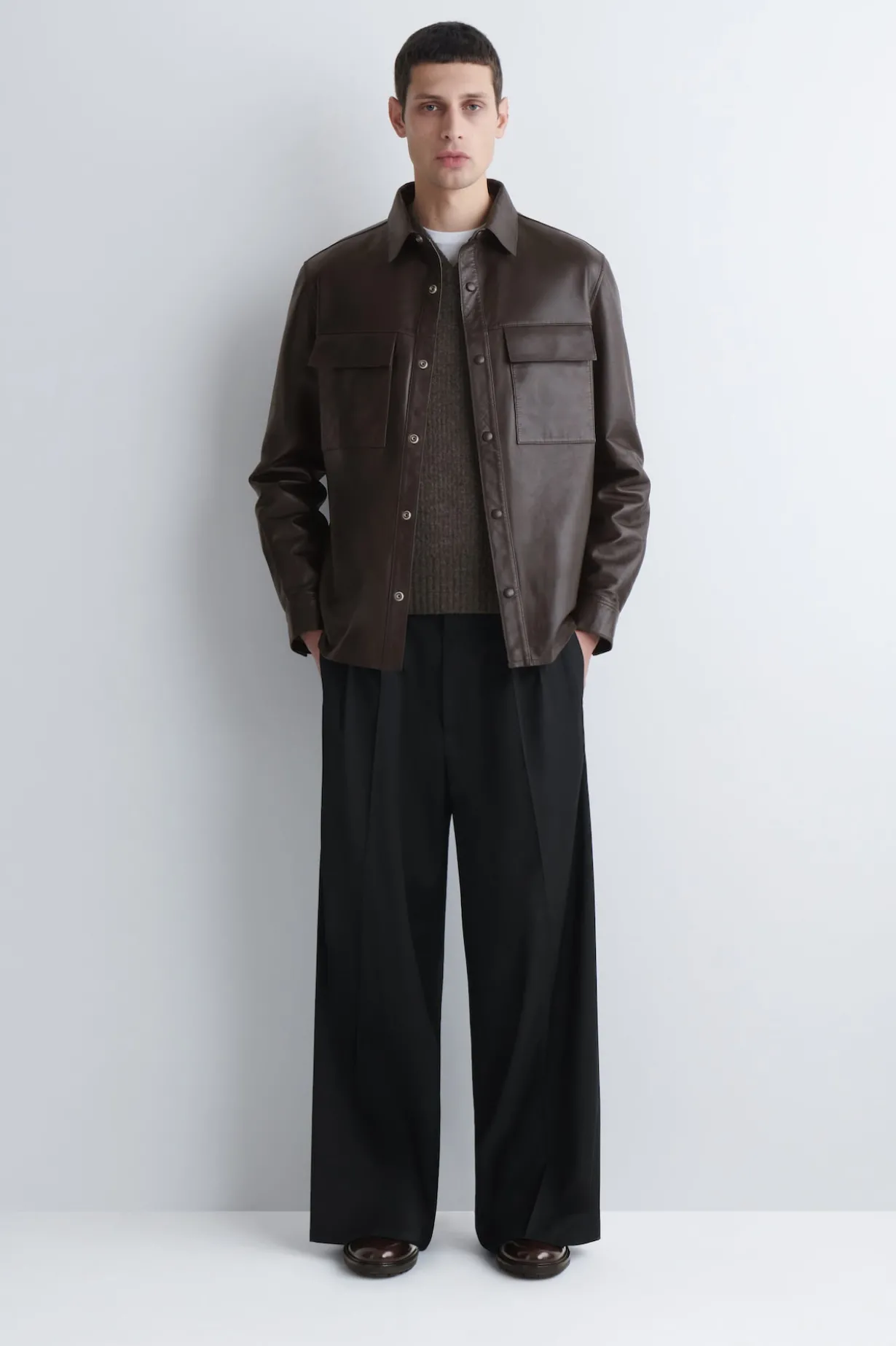 PLEATED WOOL WIDE-LEG PANTS