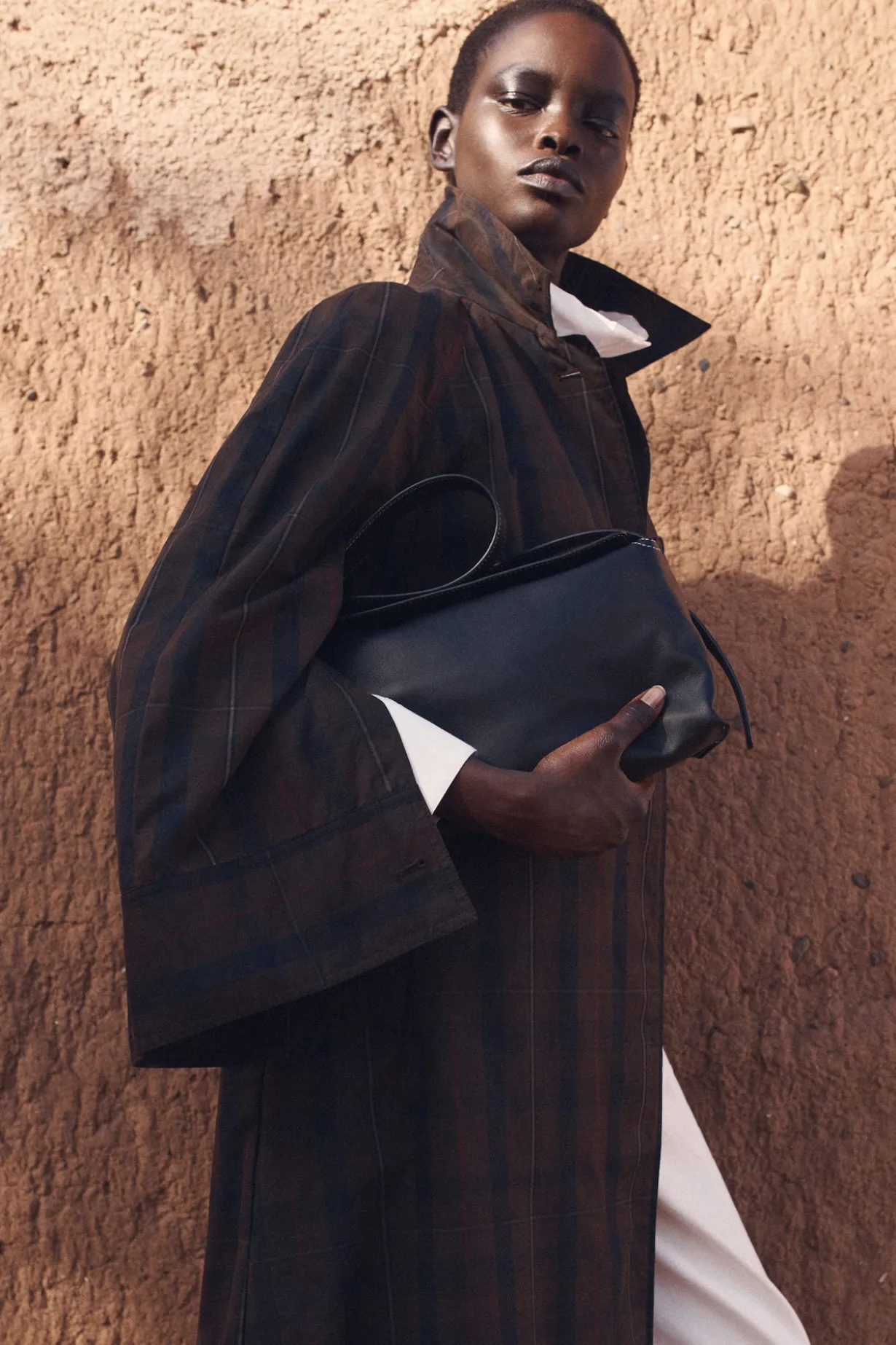 PLINTH CROSSBODY BAG - LEATHER