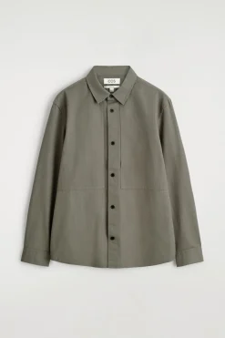 POCKET-DETAIL COTTON SHIRT