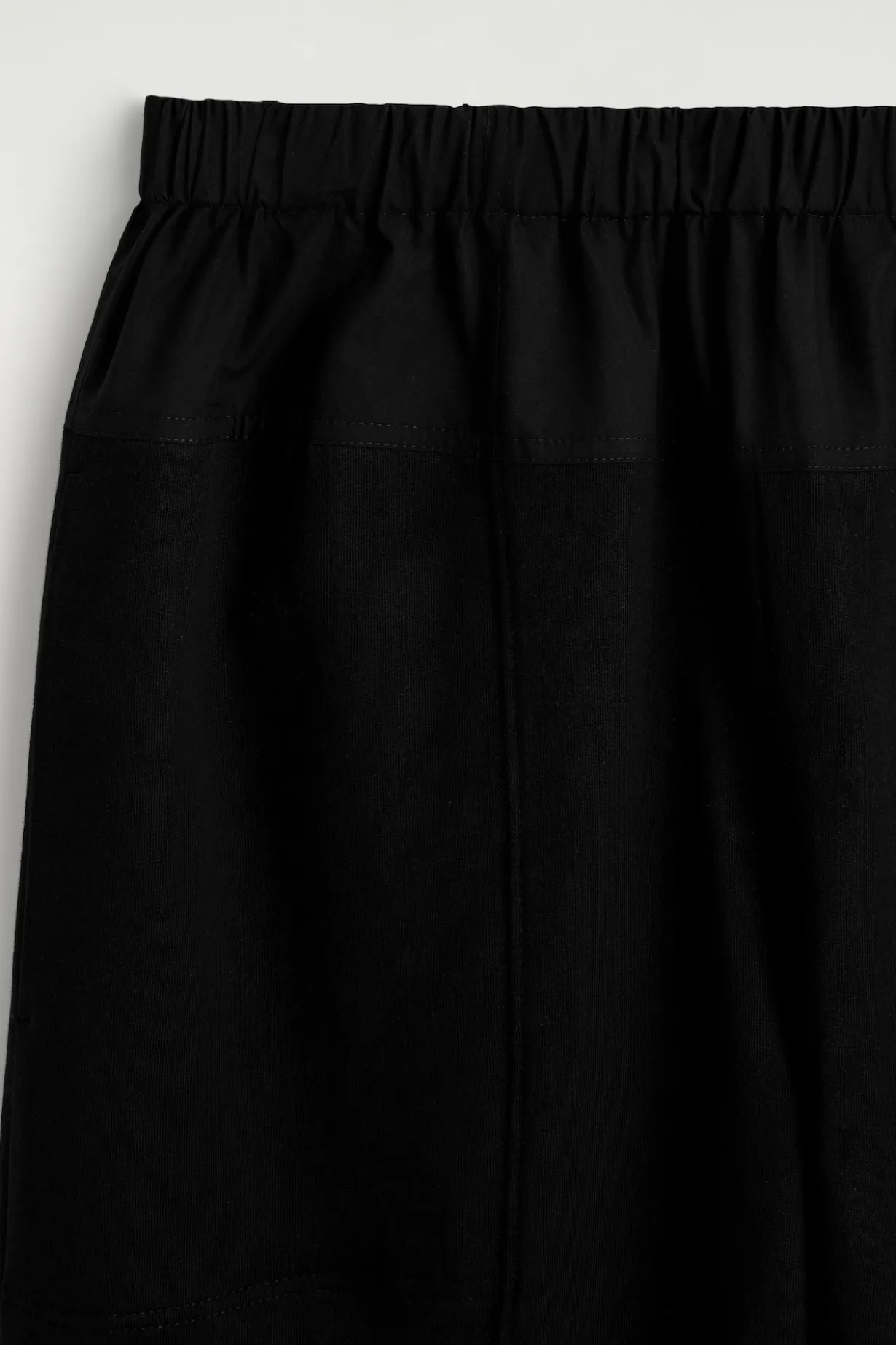 POPLIN-PANELLED JERSEY PANTS