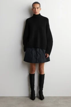 QUILTED DOWN MINI SKIRT
