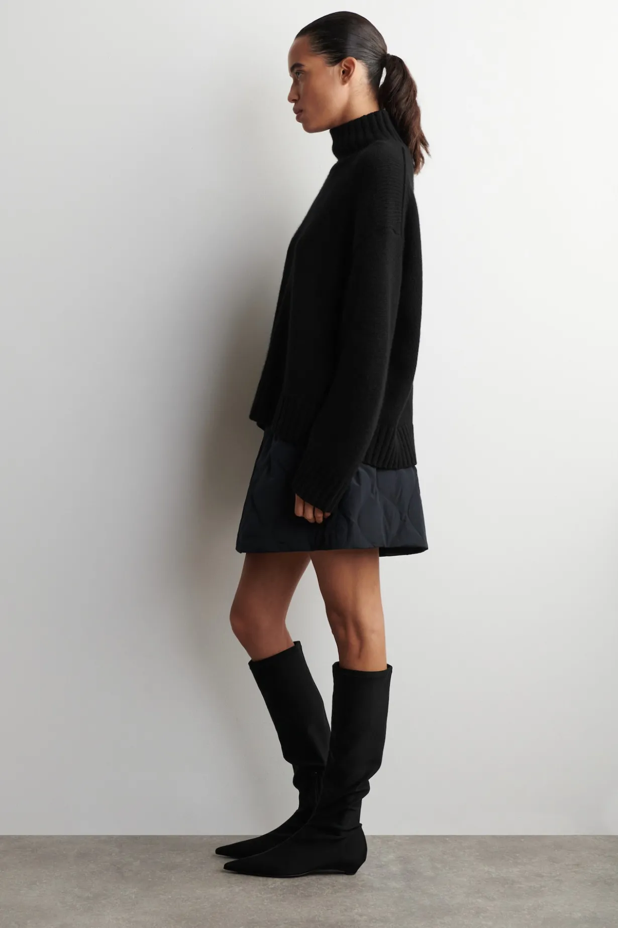 QUILTED DOWN MINI SKIRT