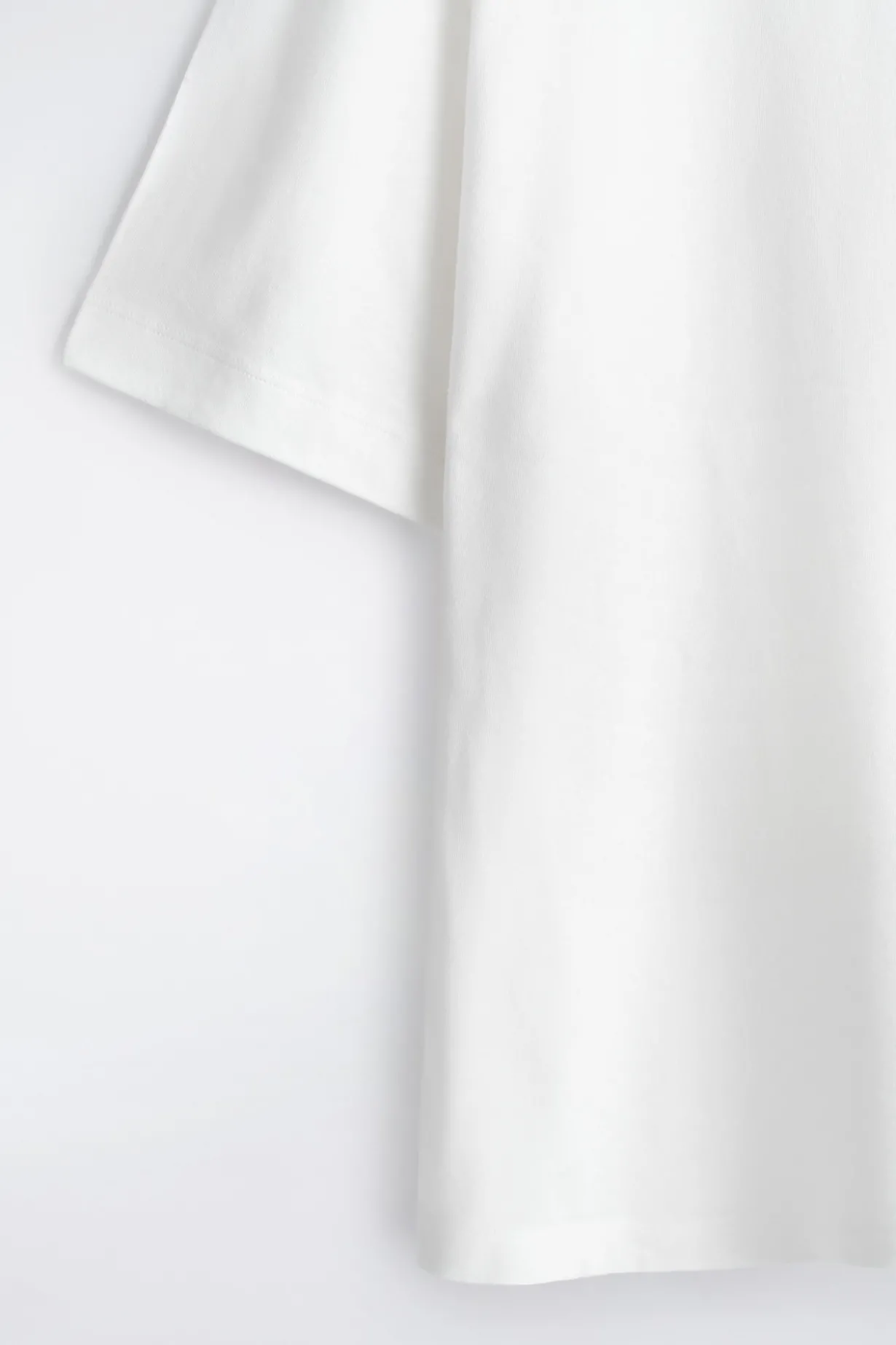 RELAXED COTTON-LINEN T-SHIRT