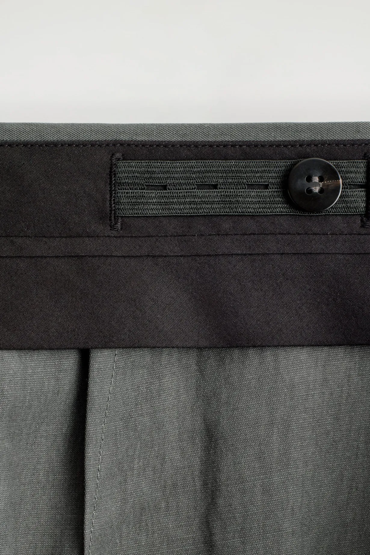 RELAXED FLUID WIDE-LEG PANTS