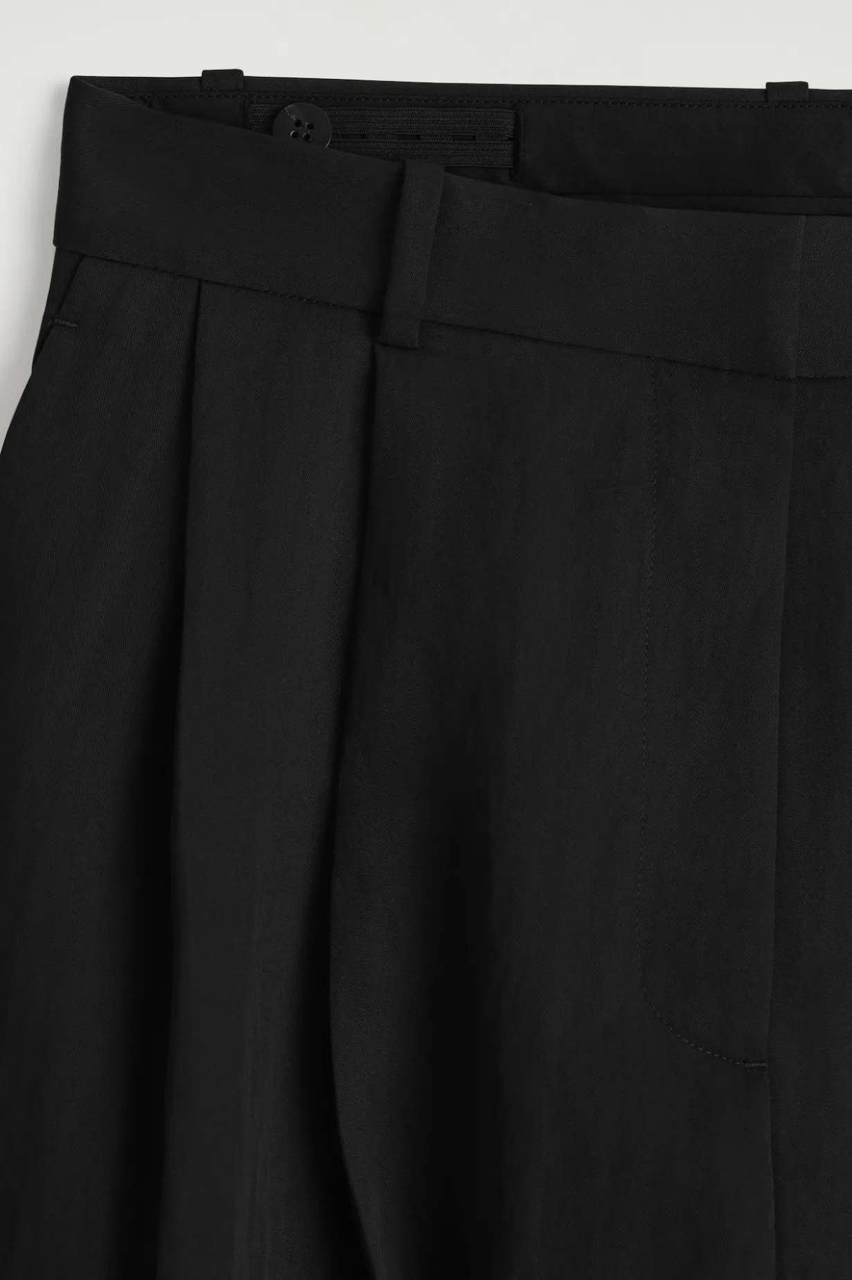 RELAXED FLUID WIDE-LEG PANTS