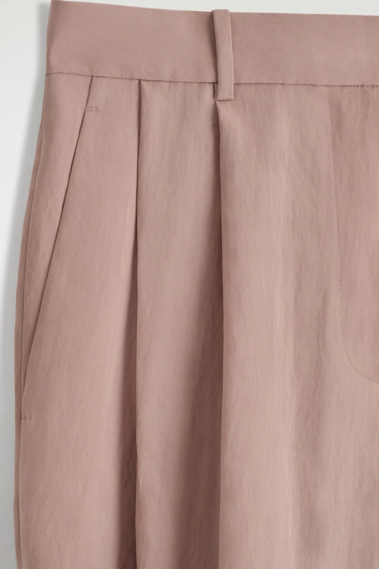 RELAXED FLUID WIDE-LEG PANTS