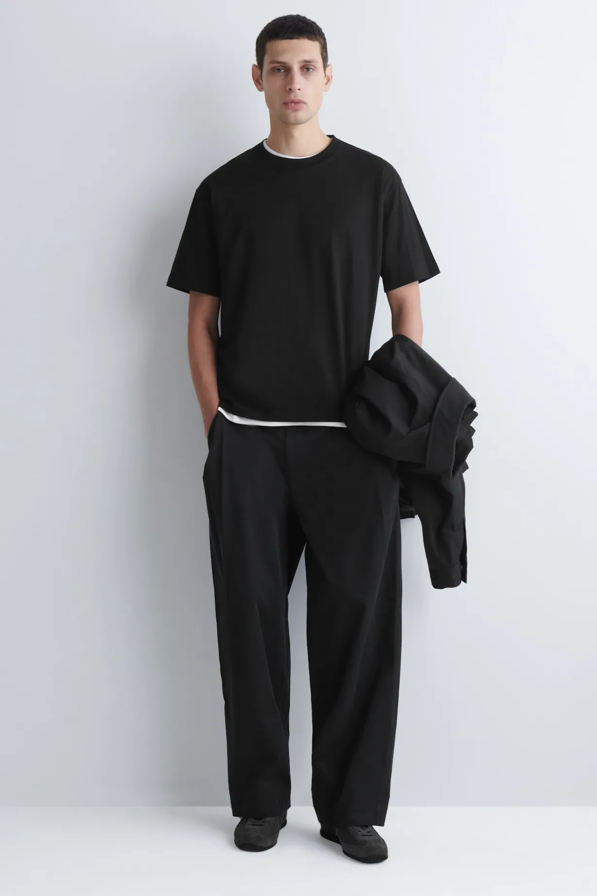 RELAXED LIGHTWEIGHT COTTON T-SHIRT