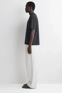 RELAXED LIGHTWEIGHT COTTON T-SHIRT