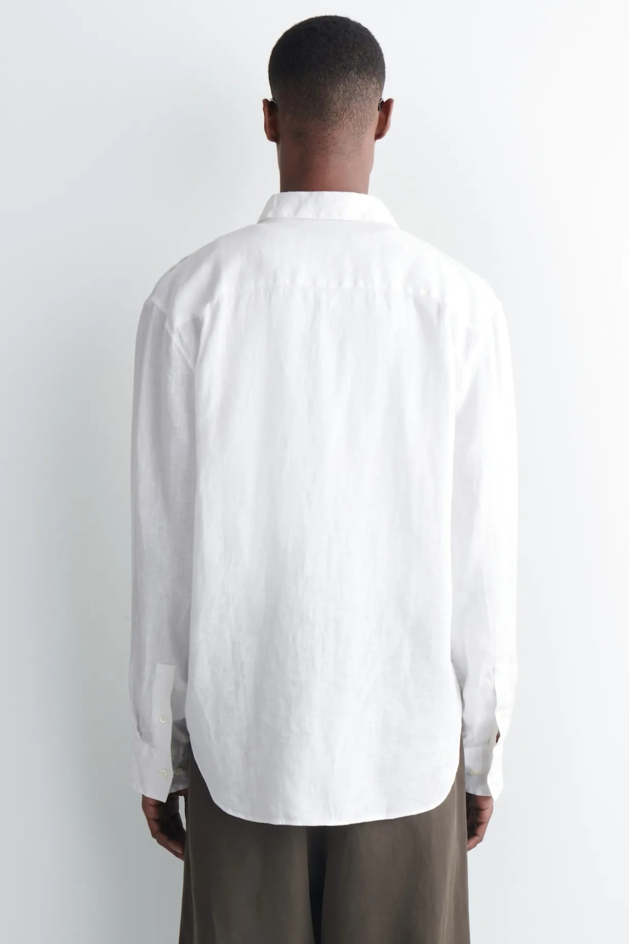 RELAXED LINEN SHIRT