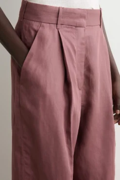 RELAXED LINEN-BLEND WIDE-LEG PANTS
