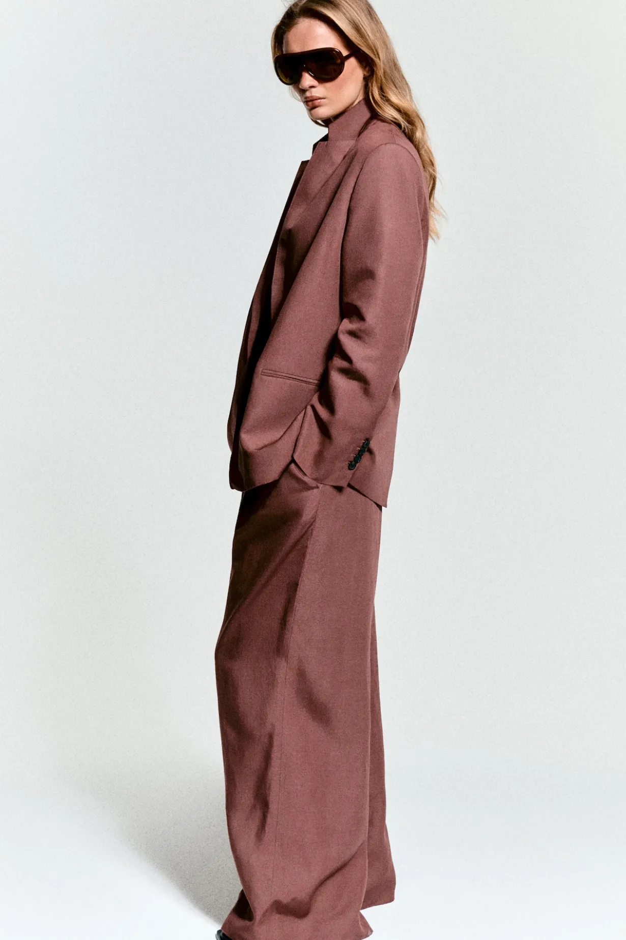 RELAXED LINEN-BLEND WIDE-LEG PANTS