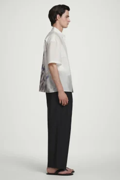 RELAXED SHORT-SLEEVED PRINTED RESORT SHIRT