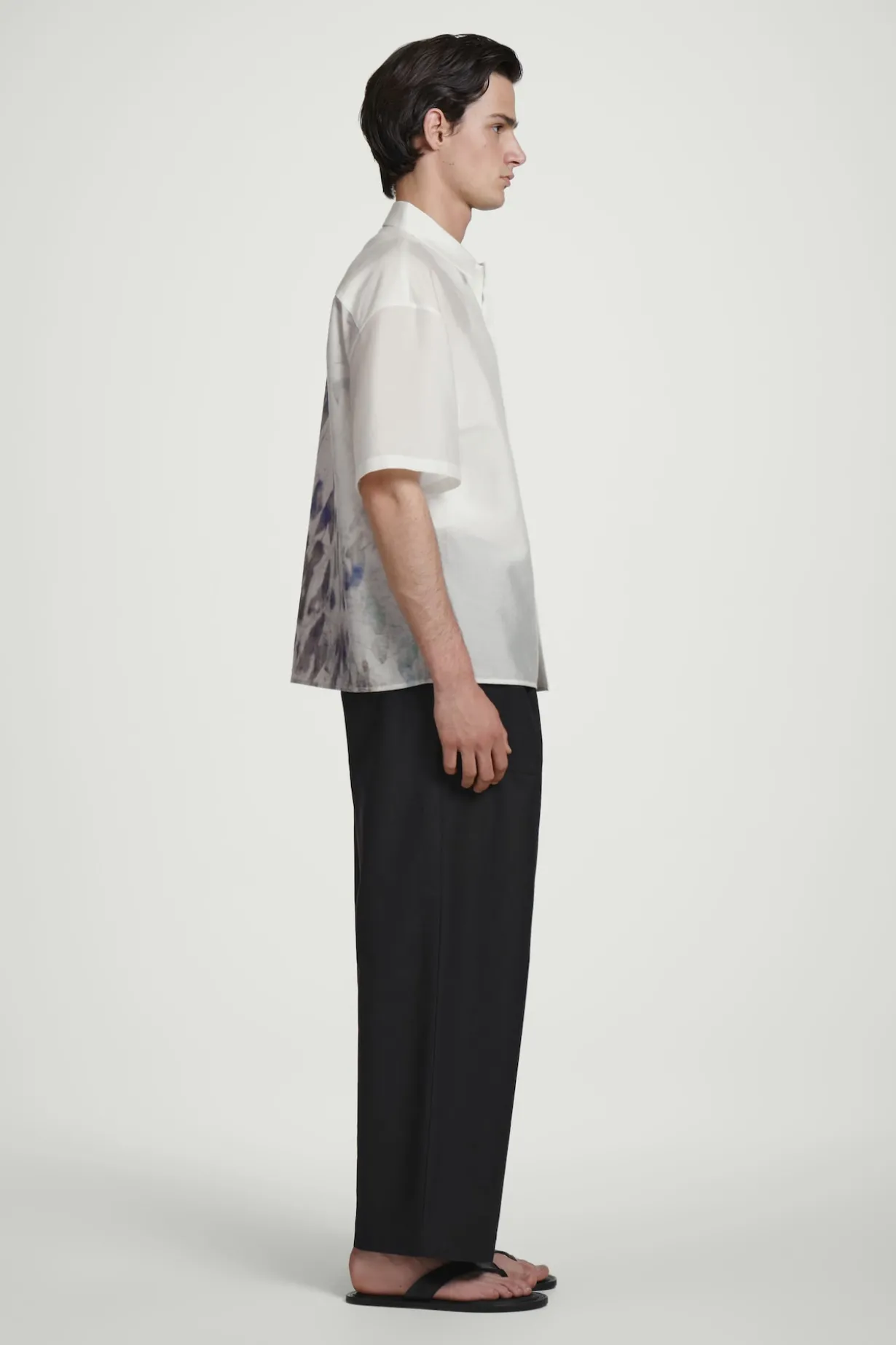 RELAXED SHORT-SLEEVED PRINTED RESORT SHIRT