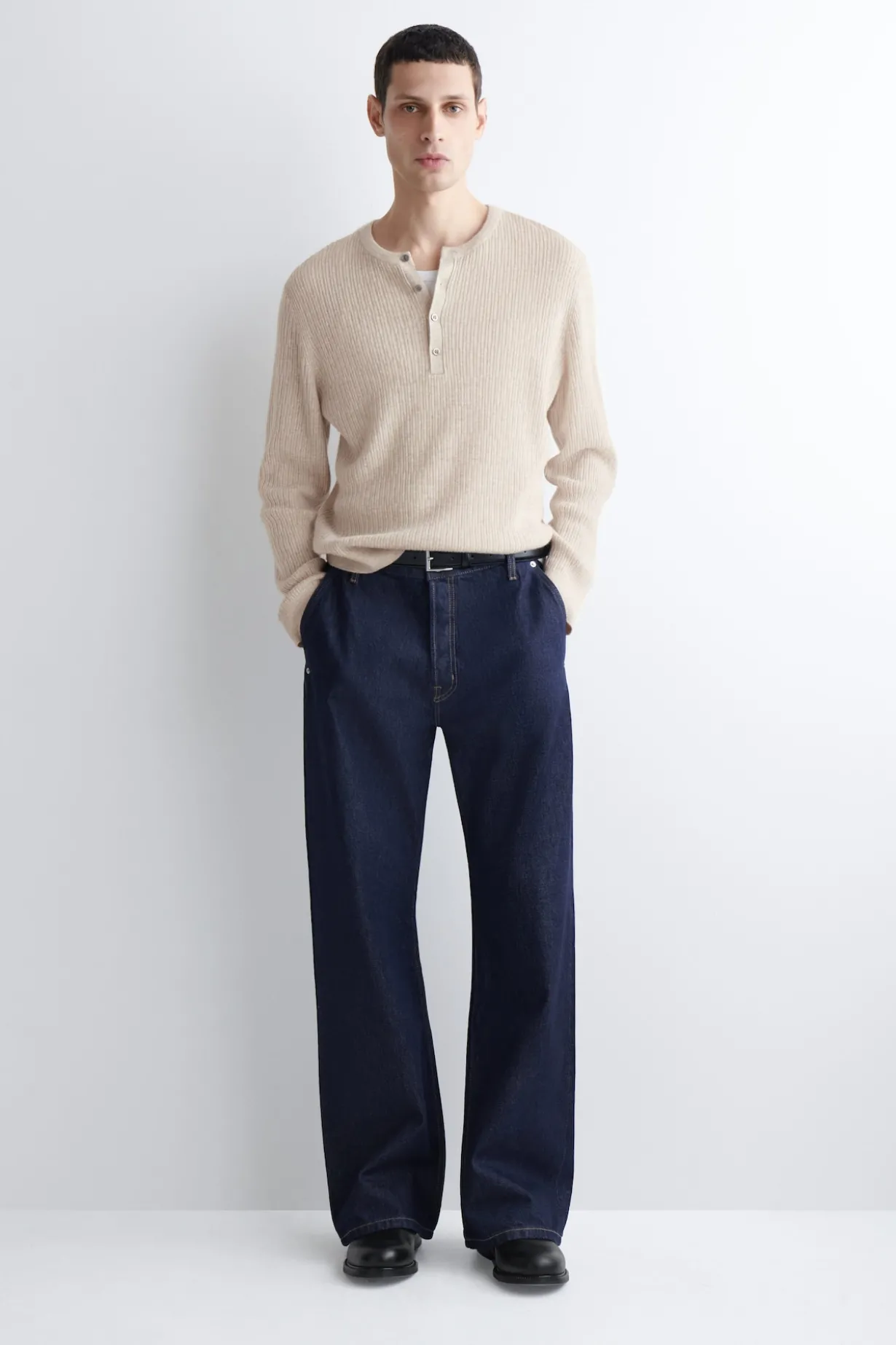 RELAXED-FIT BOOTCUT JEANS