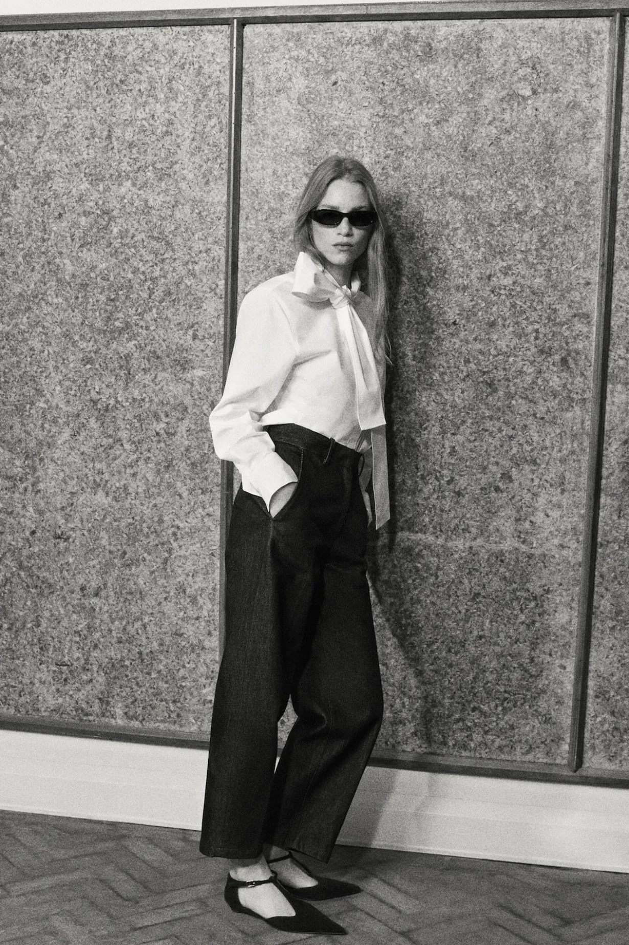 RELAXED-FIT WIDE-LEG DENIM PANTS