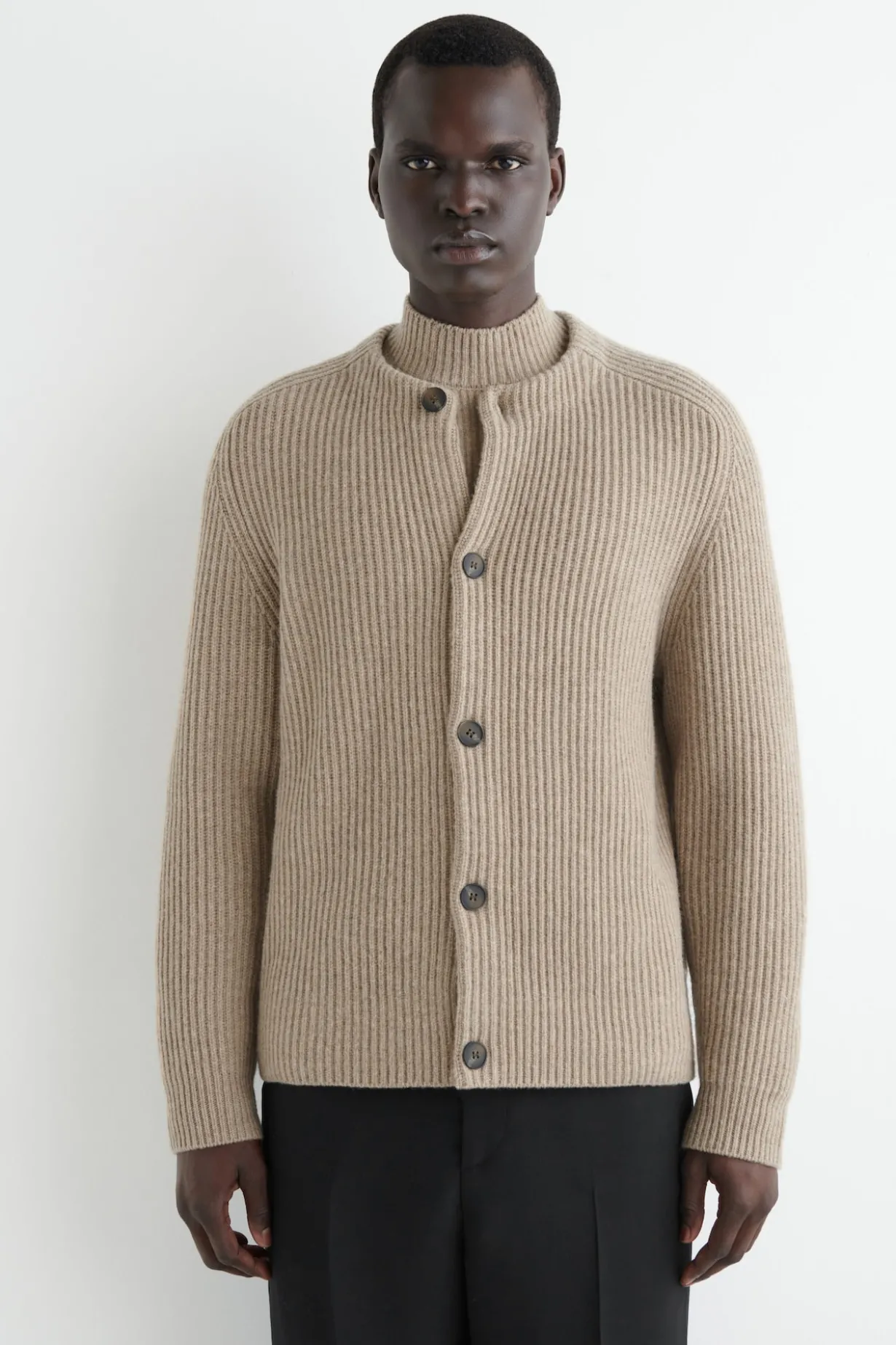 RIBBED WOOL CREW-NECK SWEATER