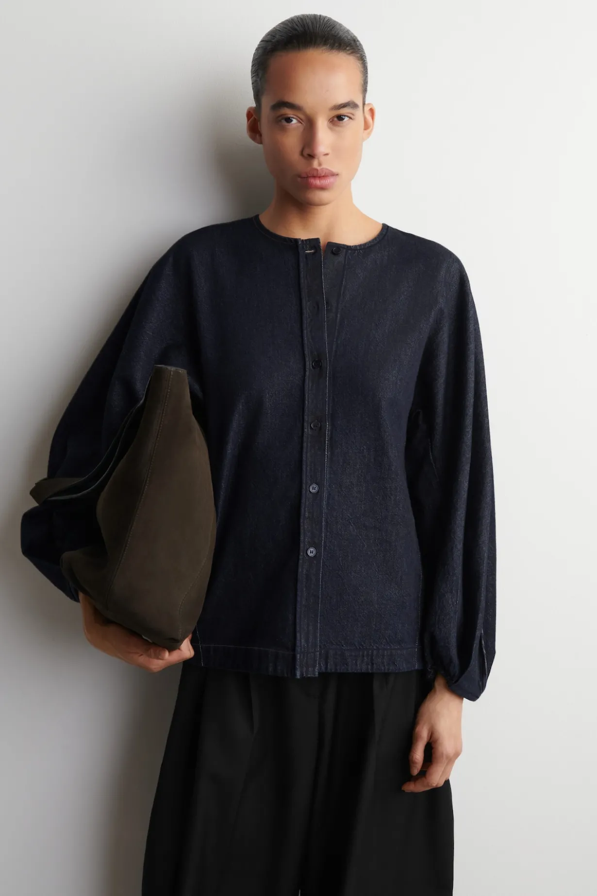 ROUNDED DENIM TOP