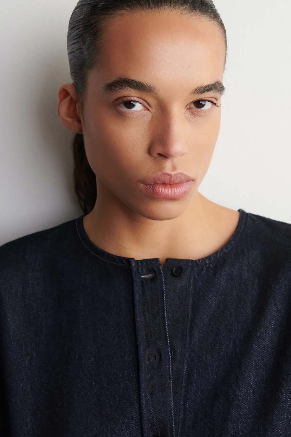 ROUNDED DENIM TOP