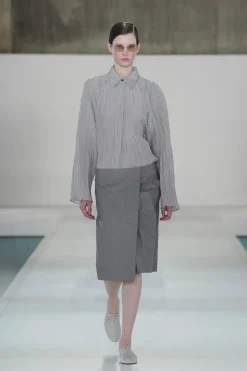 ROUNDED TEXTURED-SILK SHIRT