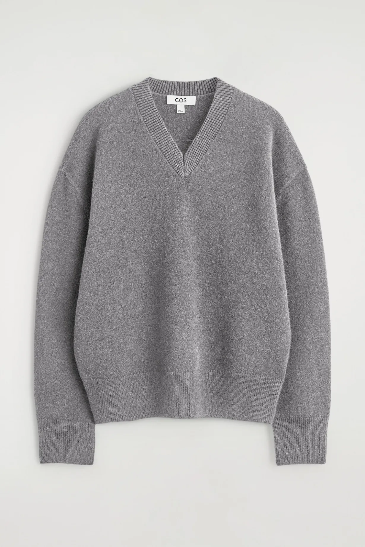 ROUNDED WOOL V-NECK SWEATER