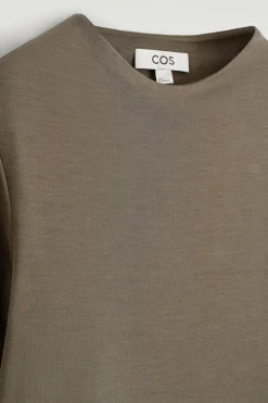 ROUNDED-SLEEVE TOP