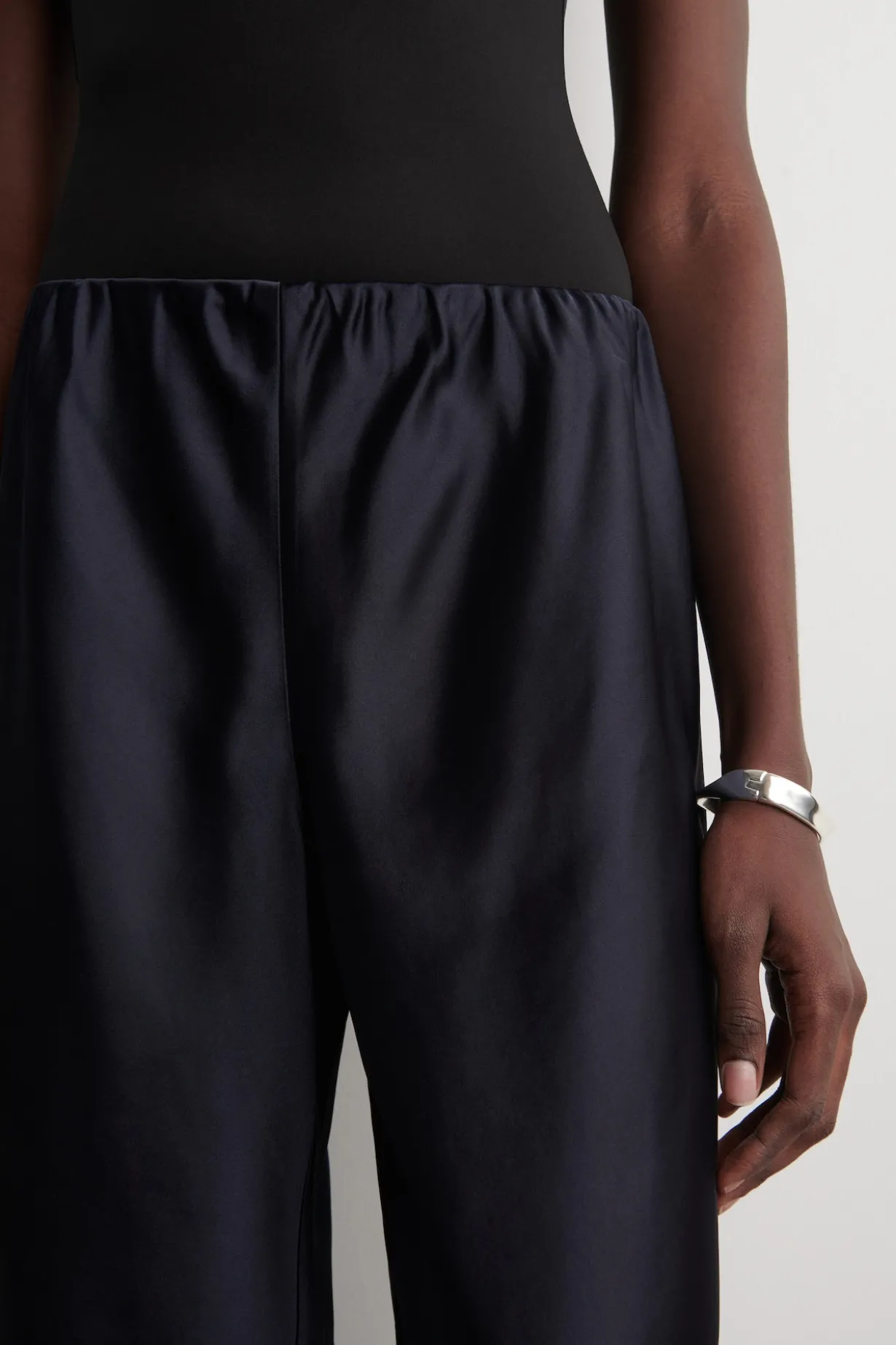 SATIN WIDE-LEG PANTS