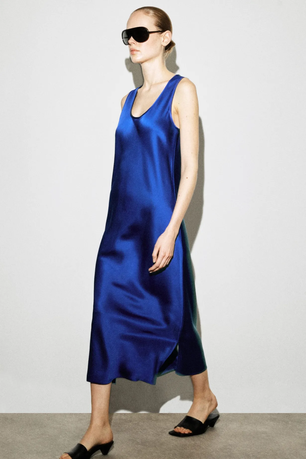 SCOOP-NECK SATIN MIDI DRESS