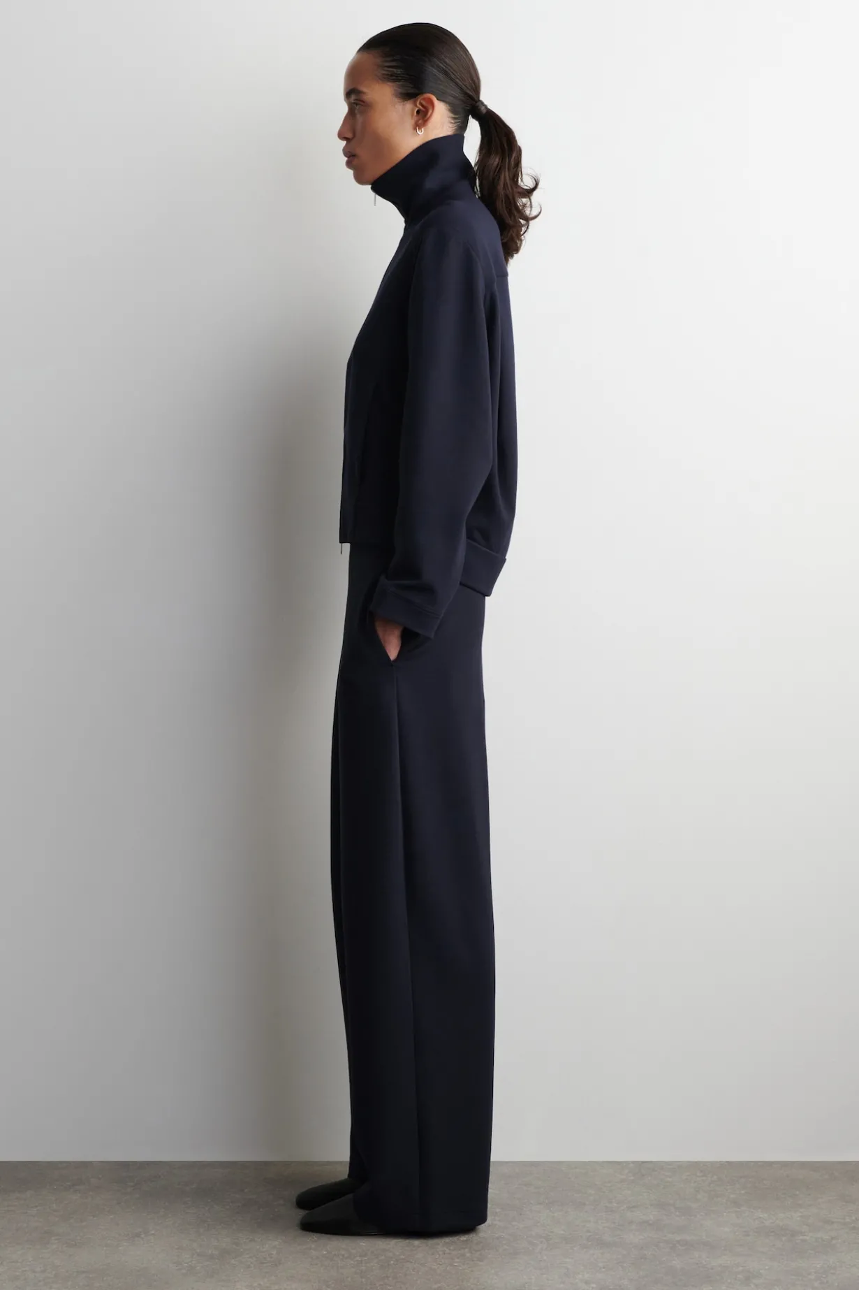 SCUBA TRACK JACKET