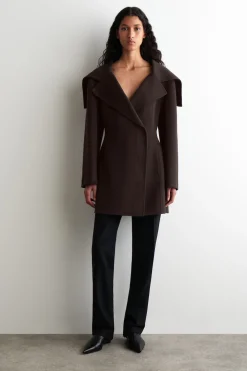 SCULPTED DOUBLE-FACED WOOL SHORT COAT