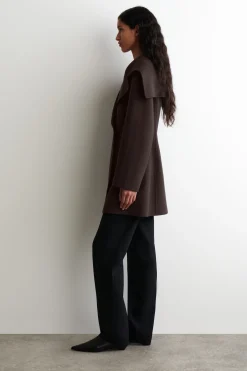 SCULPTED DOUBLE-FACED WOOL SHORT COAT