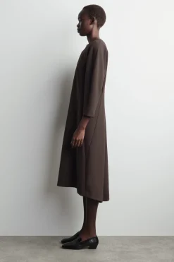 SCULPTED LONG-SLEEVED MIDI DRESS