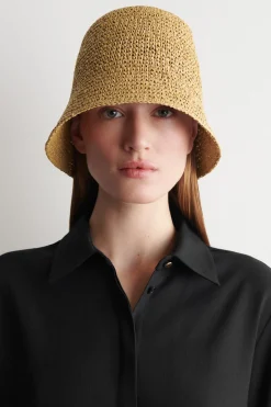 SCULPTED STRAW BUCKET HAT