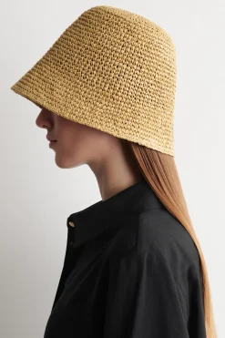SCULPTED STRAW BUCKET HAT