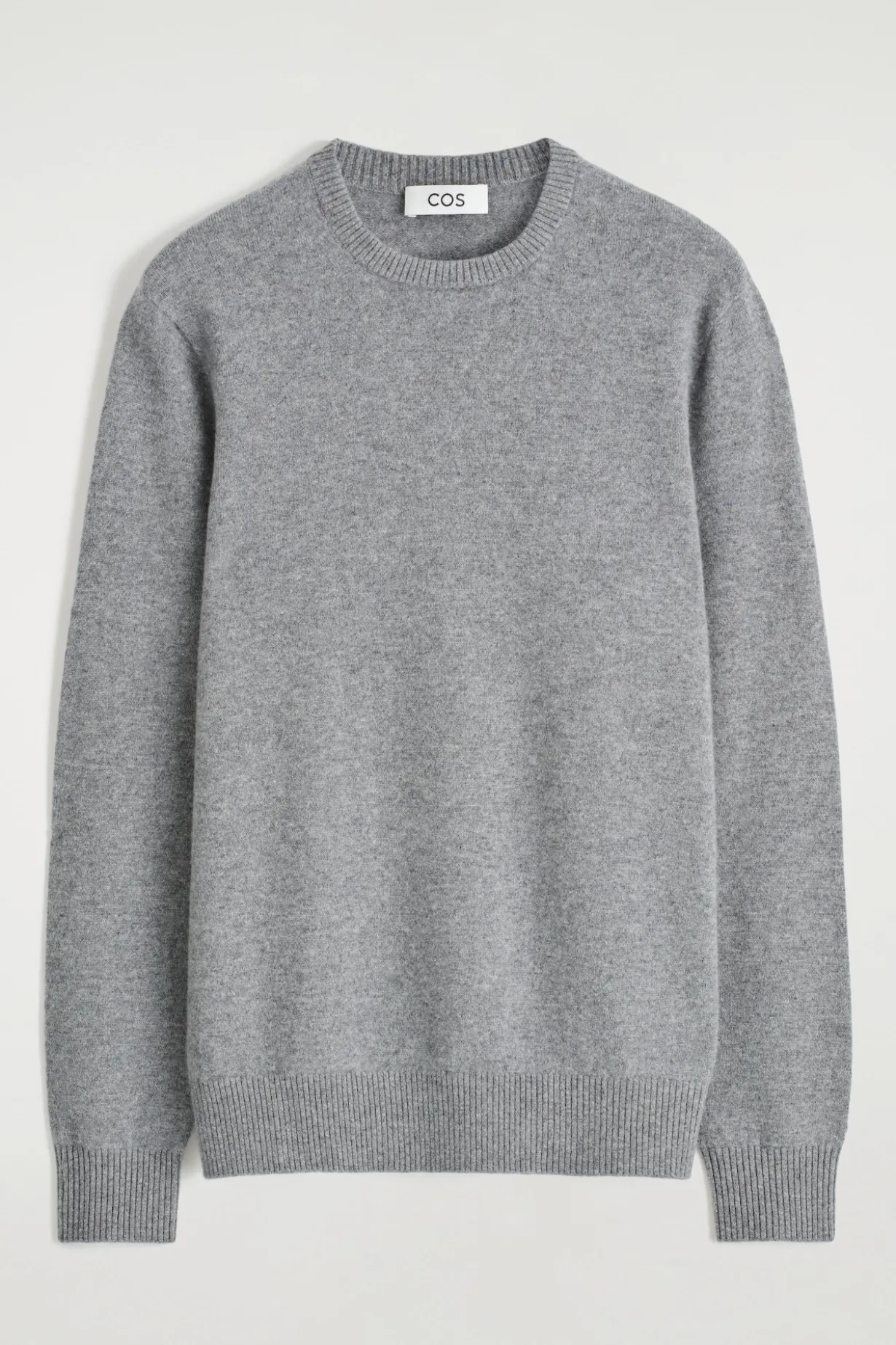 SEAMLESS CASHMERE CREW-NECK SWEATER