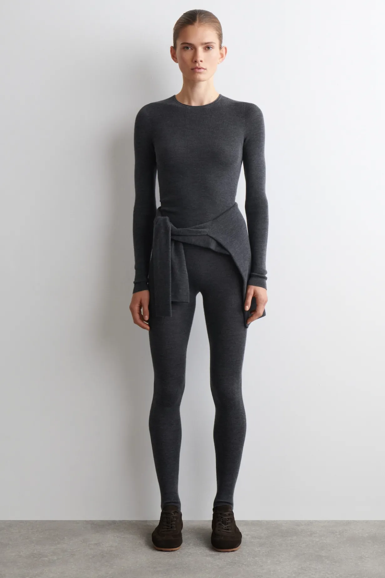 SEAMLESS MERINO WOOL LONG-SLEEVED TOP