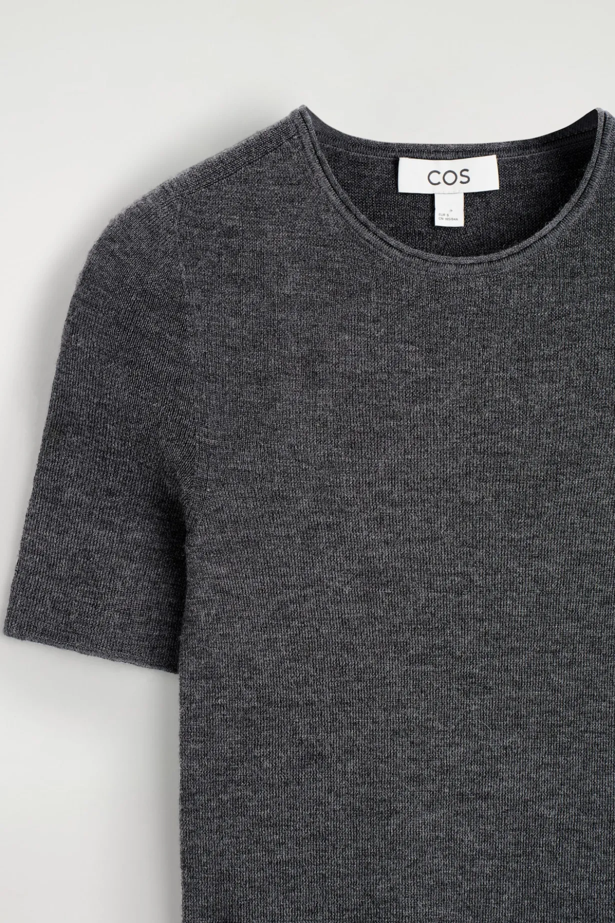 SEAMLESS MERINO WOOL T-SHIRT